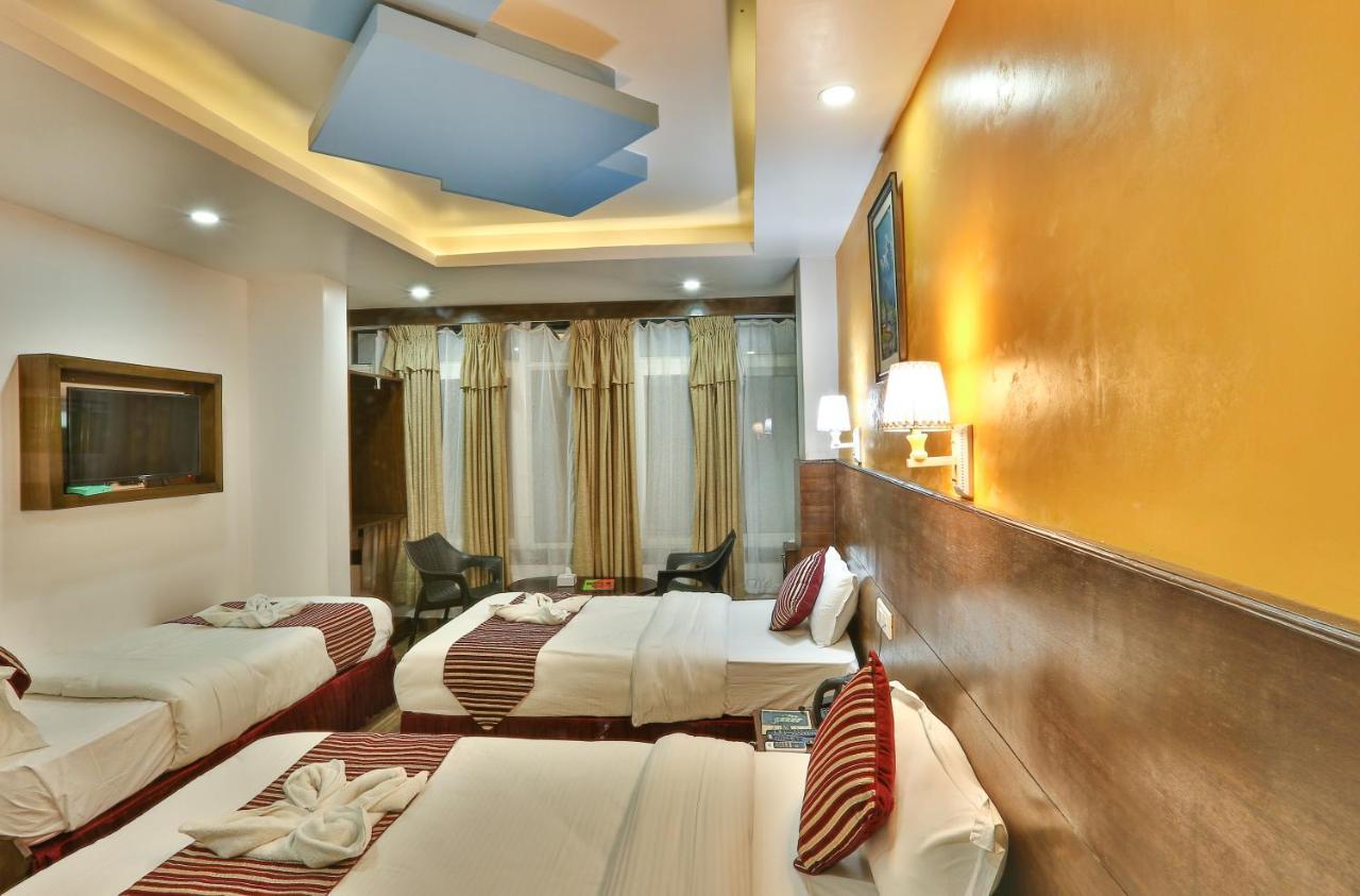 Hotel Lakeside Pvt. Ltd. Похара Екстериор снимка