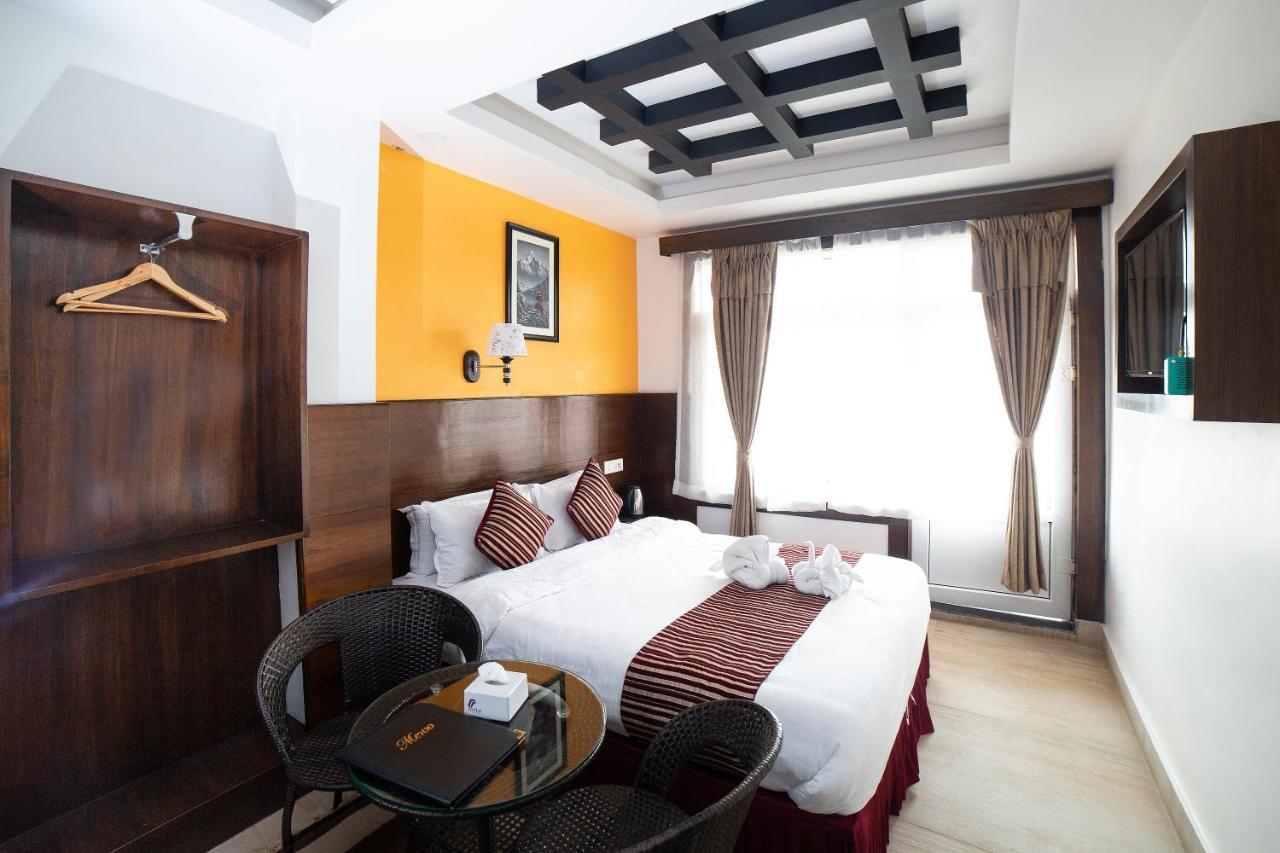 Hotel Lakeside Pvt. Ltd. Похара Екстериор снимка