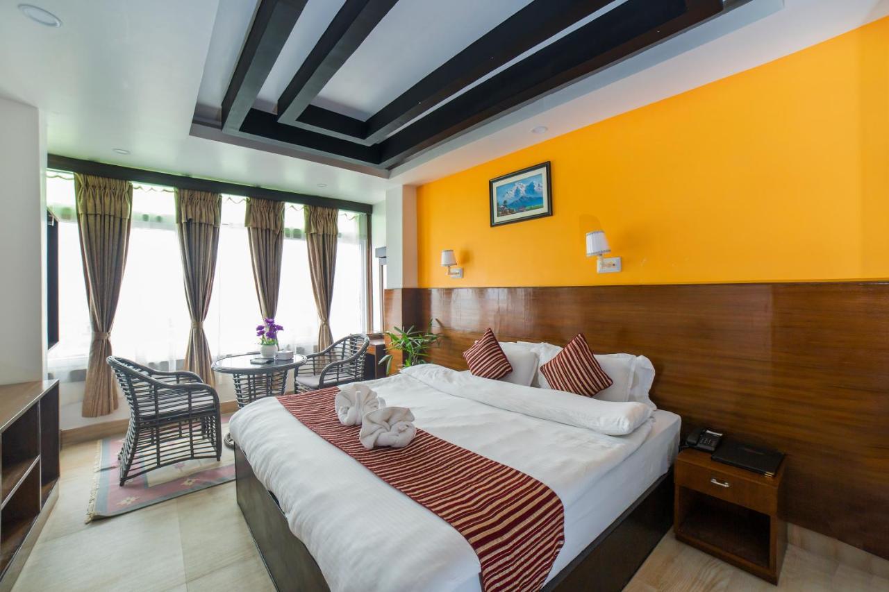 Hotel Lakeside Pvt. Ltd. Похара Екстериор снимка