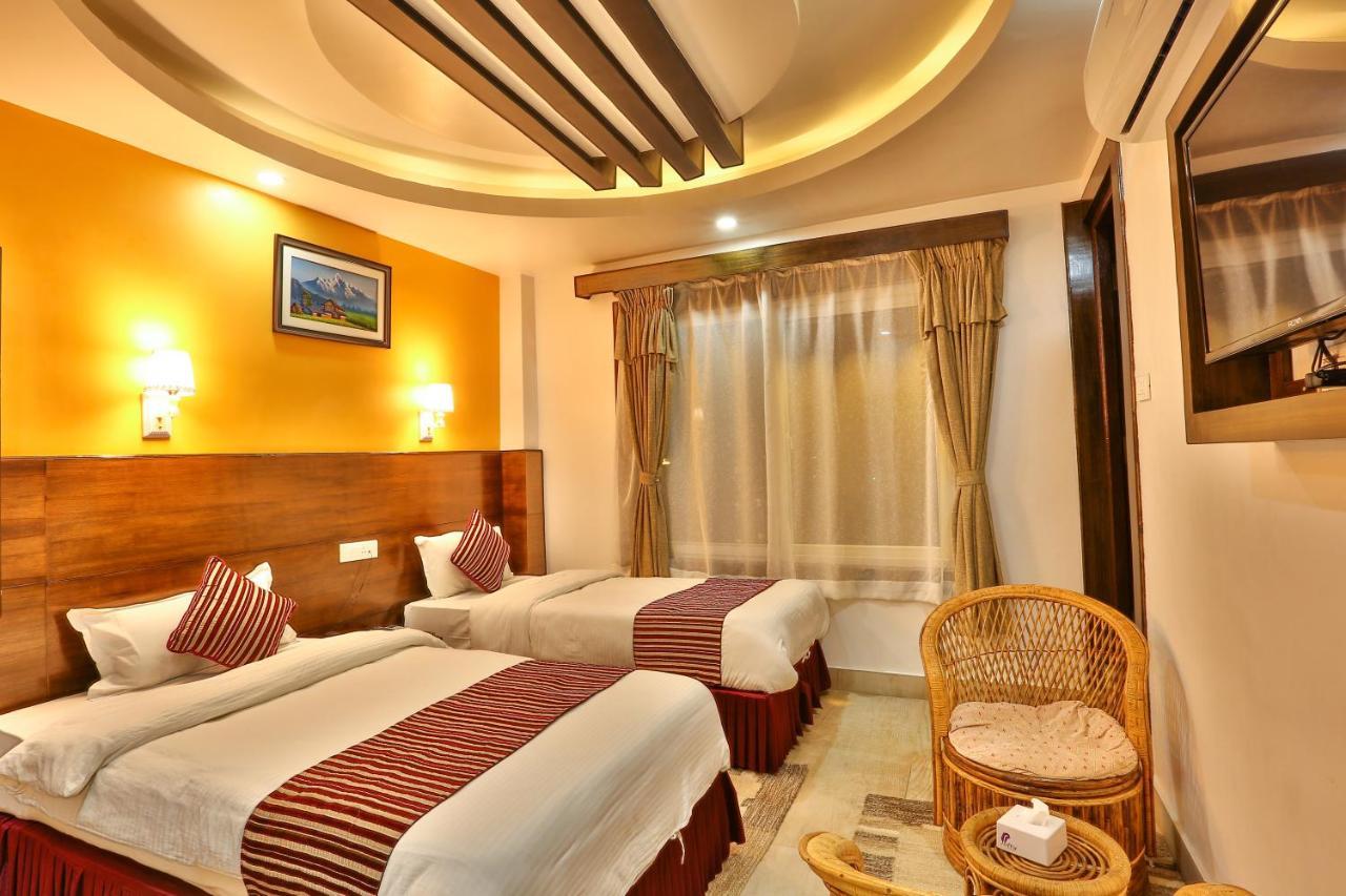 Hotel Lakeside Pvt. Ltd. Похара Екстериор снимка